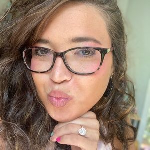 Meet your Posher, Kati